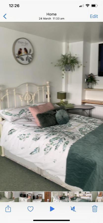 Bed and Breakfast Barrs Court Beds Warmley Exterior foto