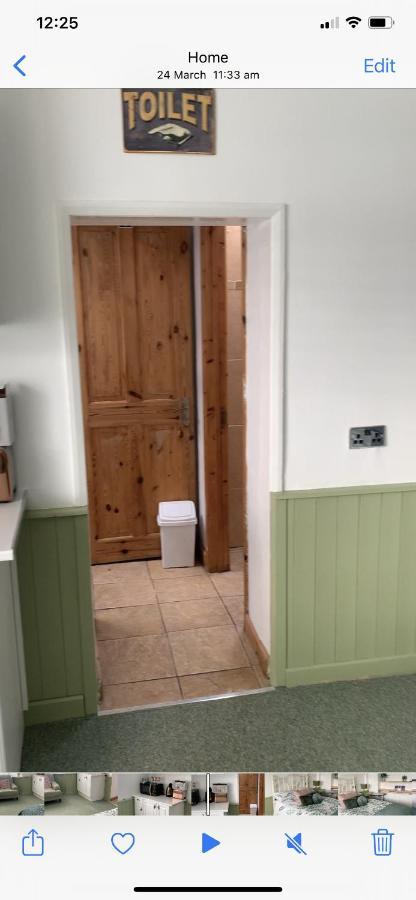 Bed and Breakfast Barrs Court Beds Warmley Exterior foto