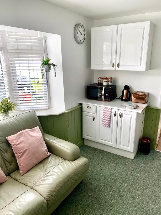 Bed and Breakfast Barrs Court Beds Warmley Exterior foto